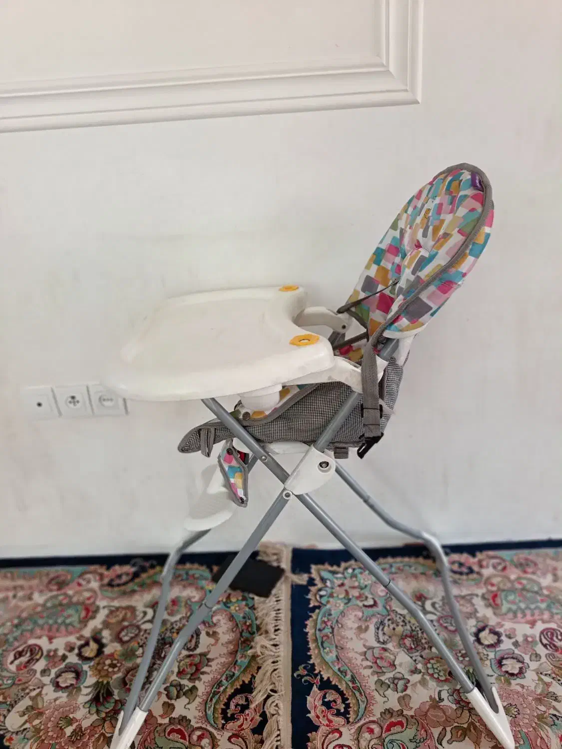 صندلی غذای کودک|تخت و صندلی بچه|نیشابور, شهرآرا|دیوار