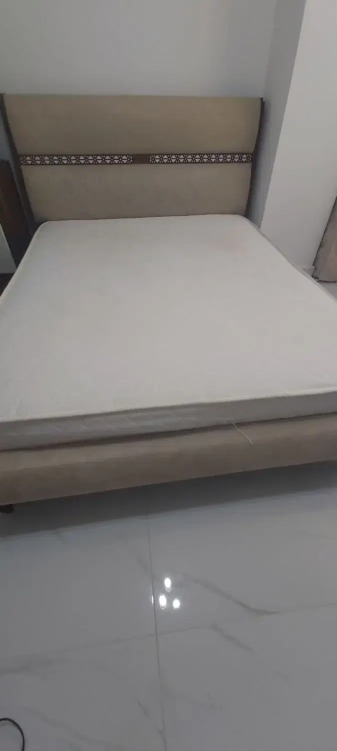 تشک خوشخواب|تشک تختخواب|بندر انزلی, آخرخط|دیوار