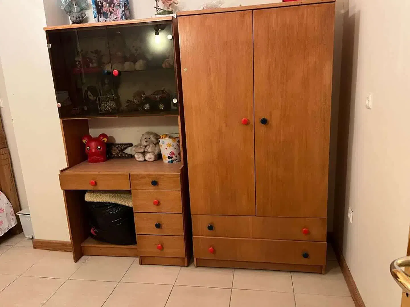 تخت 2 طبقه و کمد|تخت و سرویس خواب|خمینی‌شهر, |دیوار