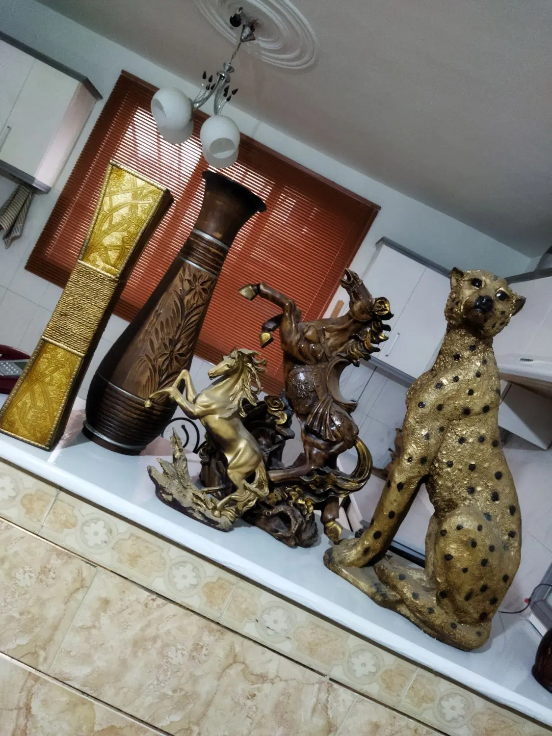مجسمه|مجسمه، تندیس، ماکت|ابهر, |دیوار