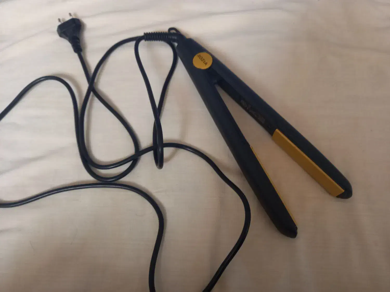 اتوی مو درحدنو بدون ایراد باحرارت خیلی بالا|آرایشی، بهداشتی، درمانی|اشتهارد, |دیوار