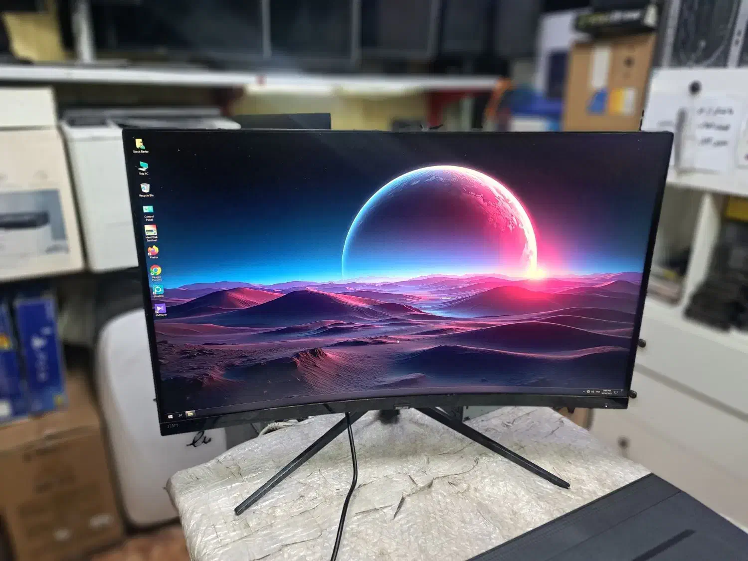 مانیتور فلیپس 32منحنی 2K رفرش ریت 144HZ|قطعات و لوازم جانبی رایانه|کرمانشاه, |دیوار