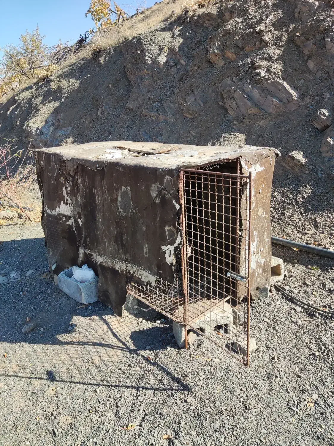 قفس آهنی بزرگ|لوازم جانبی حیوانات|سنندج, |دیوار