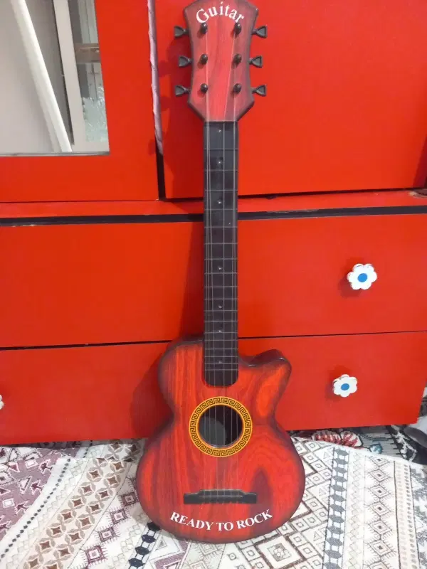گیتار|گیتار، بیس، امپلیفایر|پرند, فاز ۶|دیوار