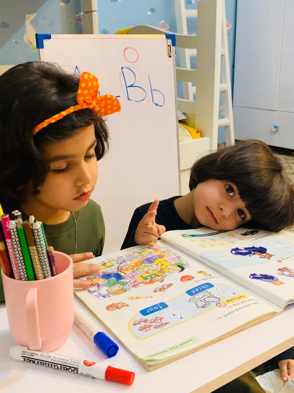 آموزش زبان انگلیسی خردسال تا بزرگسال.|خدمات آموزشی|مشهد, هفت تیر (آب و برق)|دیوار