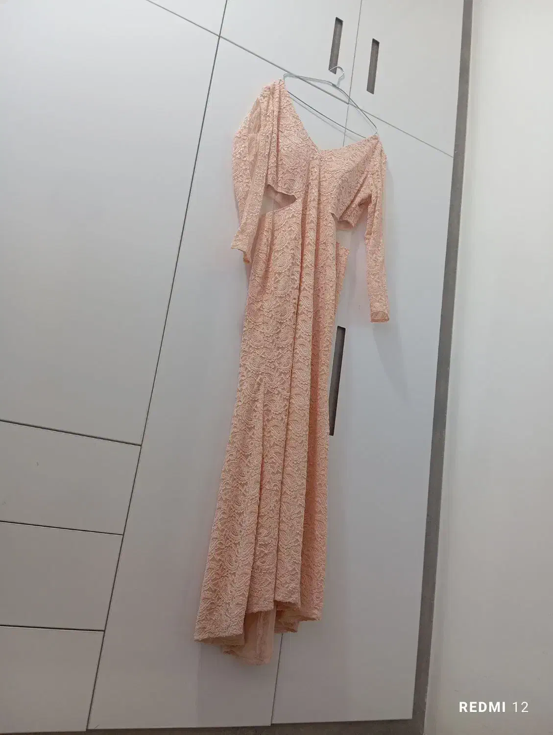 لباس مجلسی|لباس|نقده, |دیوار