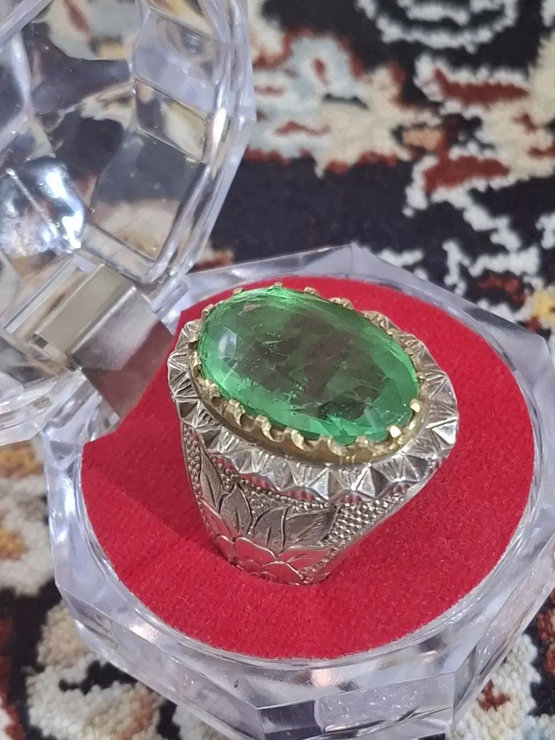 انگشتر زمرد سبز برزیل بسیار زیبا و فاخر|جواهرات|کرج, مصباح|دیوار