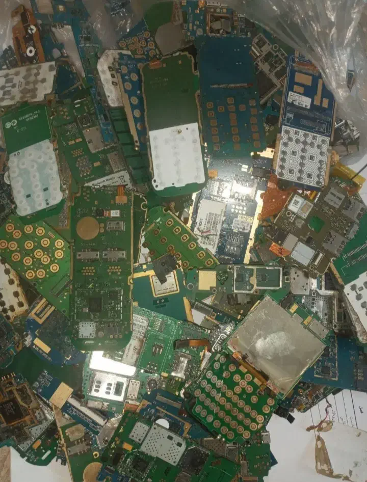 کامپیوتر های قدیمی سوخته|رایانه رومیزی|قزوین, |دیوار