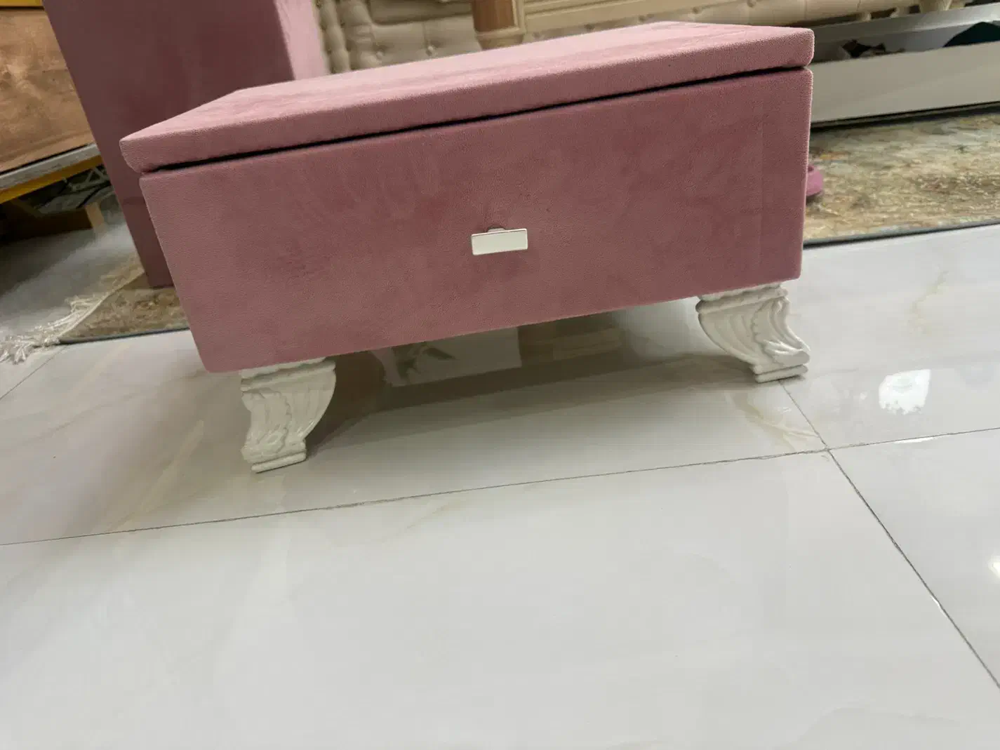 پاتختی و پاف مخمل صورتی زیبا نو|تخت و سرویس خواب|تهران, سردارجنگل|دیوار