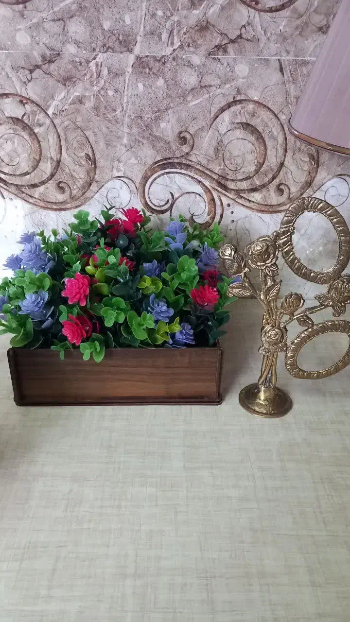 مقداری وسیله شیک|چراغ خواب و آباژور|بروجرد, |دیوار