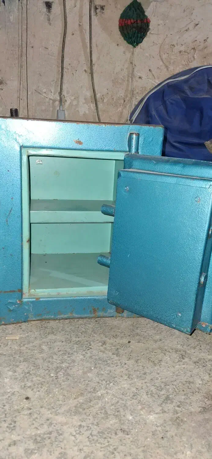 گاوصندوق قدیمی درحدنو|ابزارآلات|نسیم‌شهر, |دیوار