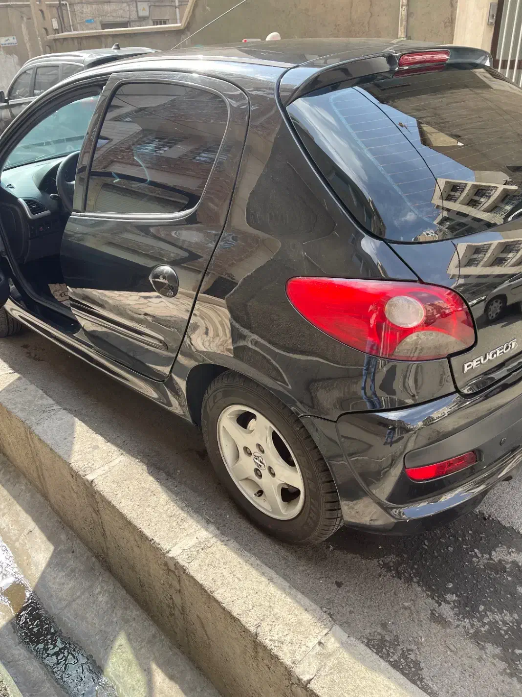 207اتومات مدل۹۰|خودرو سواری و وانت|شهر ری, ولی آباد|دیوار