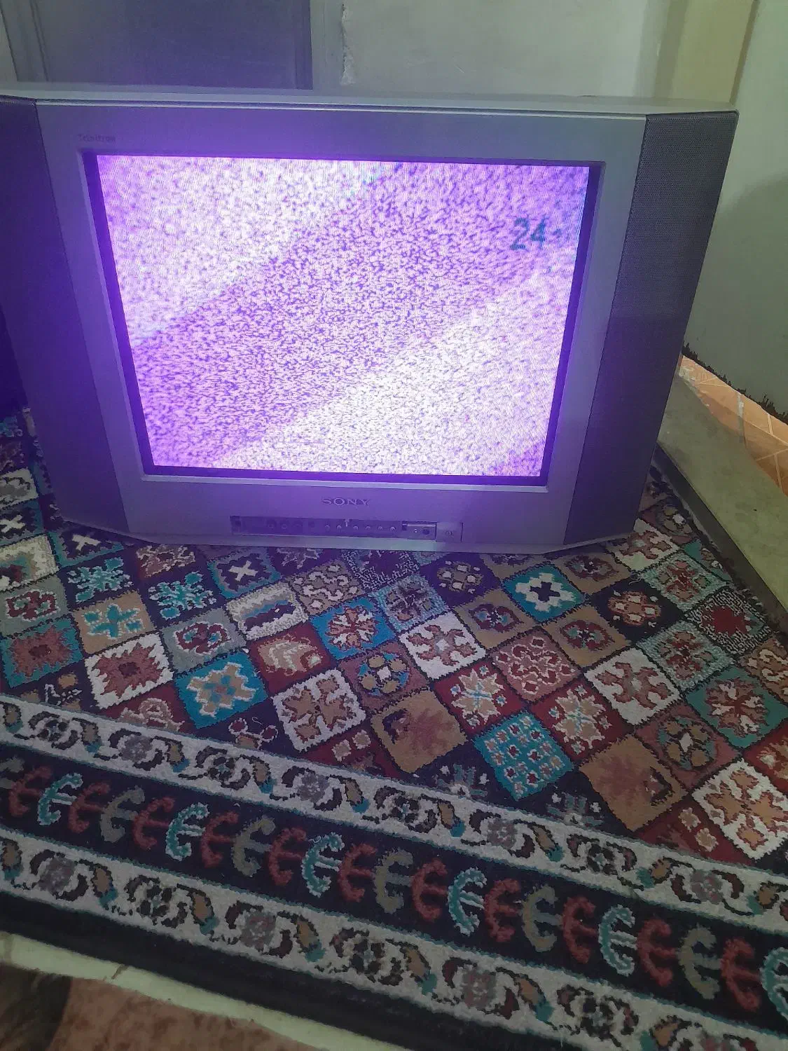 تلویزیون ۲۱اینج قدیمی سالم|تلویزیون و پروژکتور|اراک, |دیوار