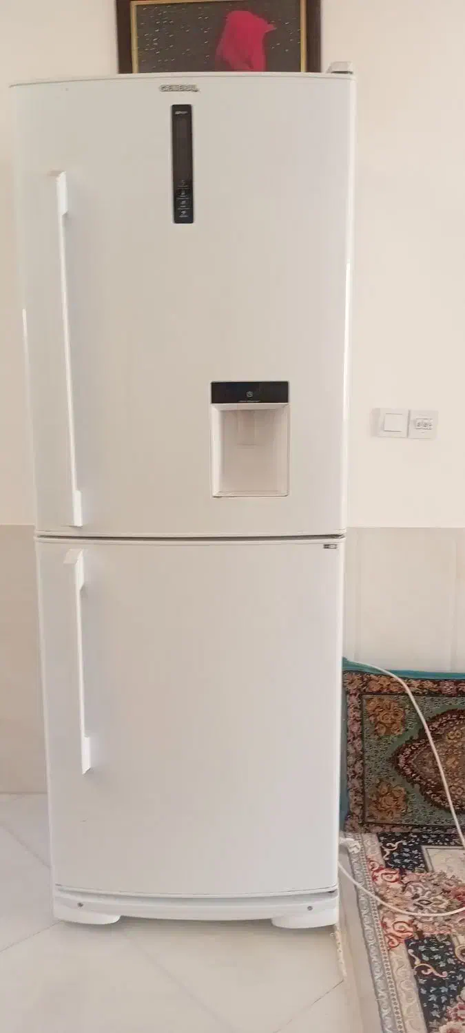 یخچال|یخچال و فریزر|زیرکوه, |دیوار