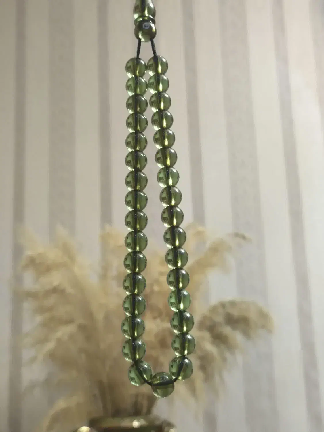 تسبیح استاد تراش|کلکسیون اشیاء عتیقه|تبریز, |دیوار