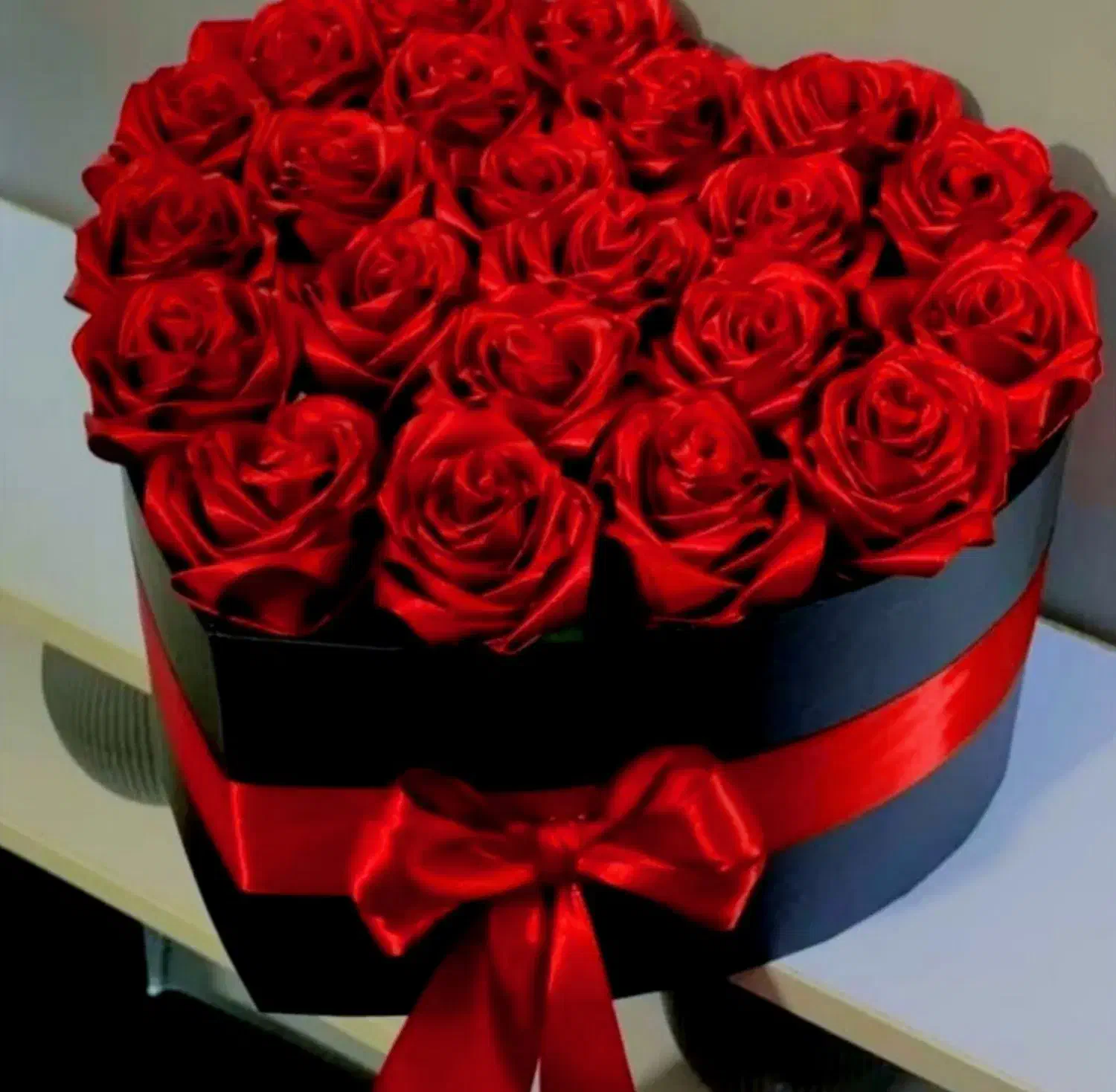 دسته گل و باکس گل خوشکل میخای سفارش بده|گل مصنوعی|رشت, یخسازی|دیوار