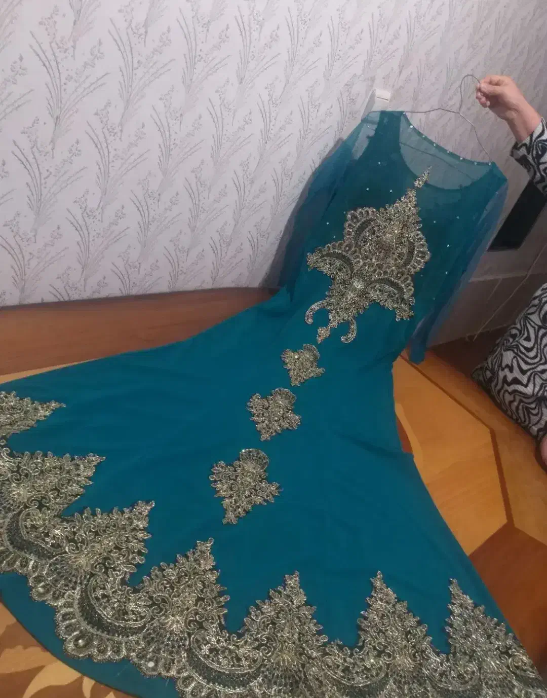 مجلسی زنانه|لباس|اردبیل, |دیوار