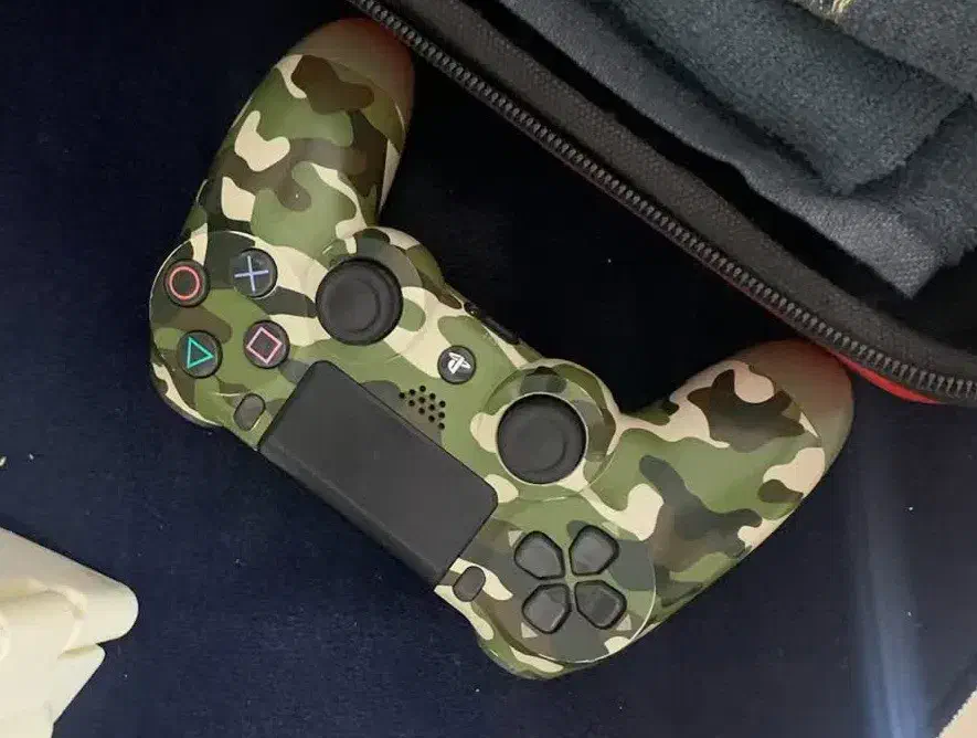 دستگاه ps4|کنسول، بازی ویدئویی و آنلاین|قم, بنیاد|دیوار