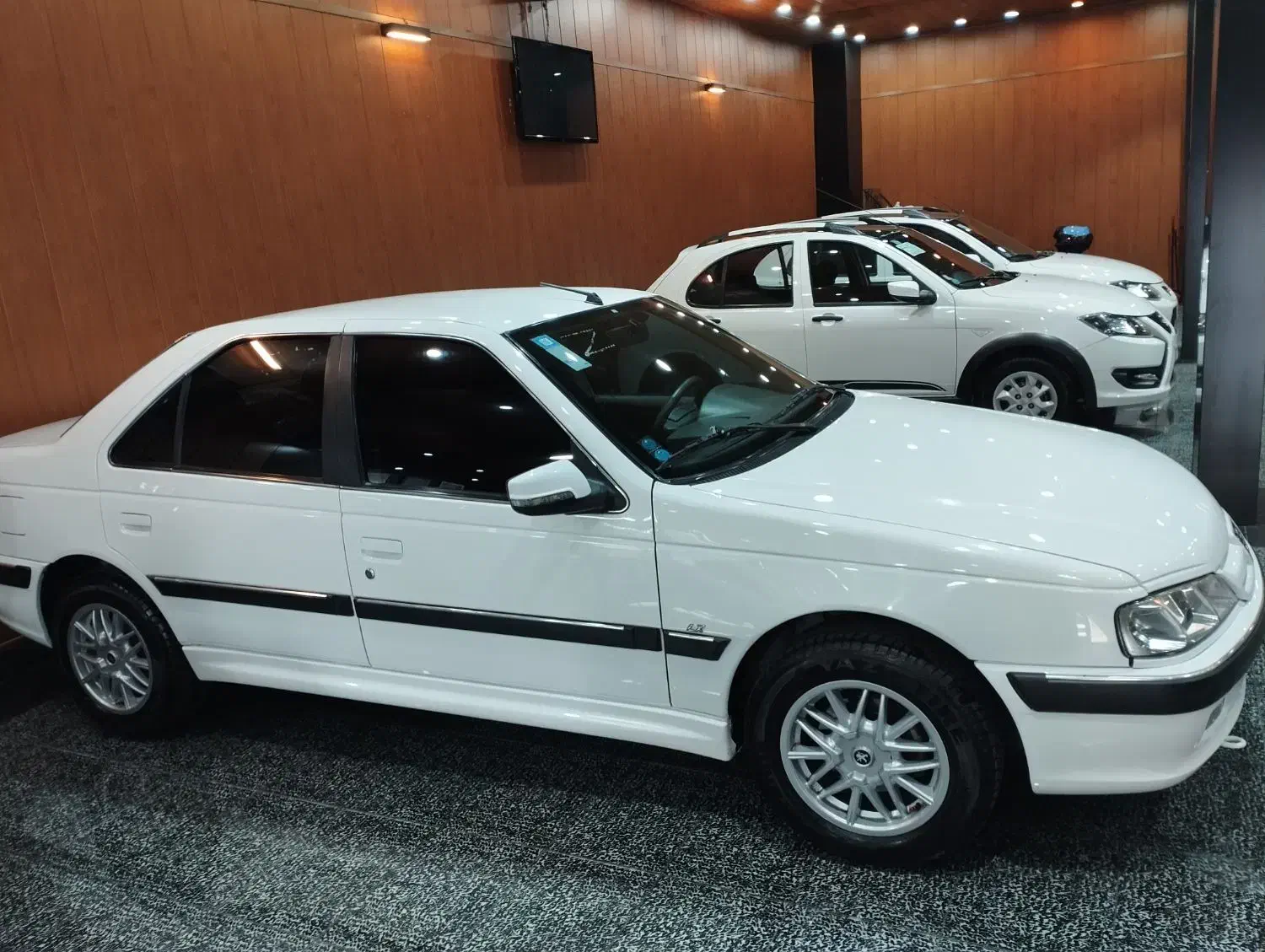 پرشیا تیوفای ۱۴۰۲|خودرو سواری و وانت|کرج, دولت‌آباد|دیوار