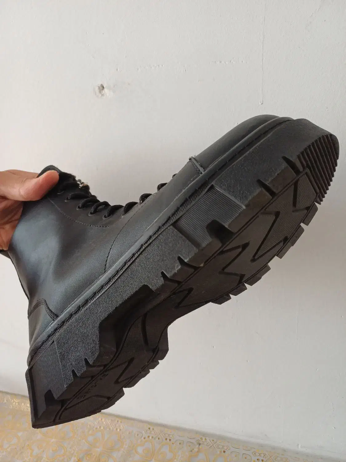 نیم بوت برشکاسایز۴۳|کیف، کفش، کمربند|قم, سراجه (۱۵ خرداد)|دیوار