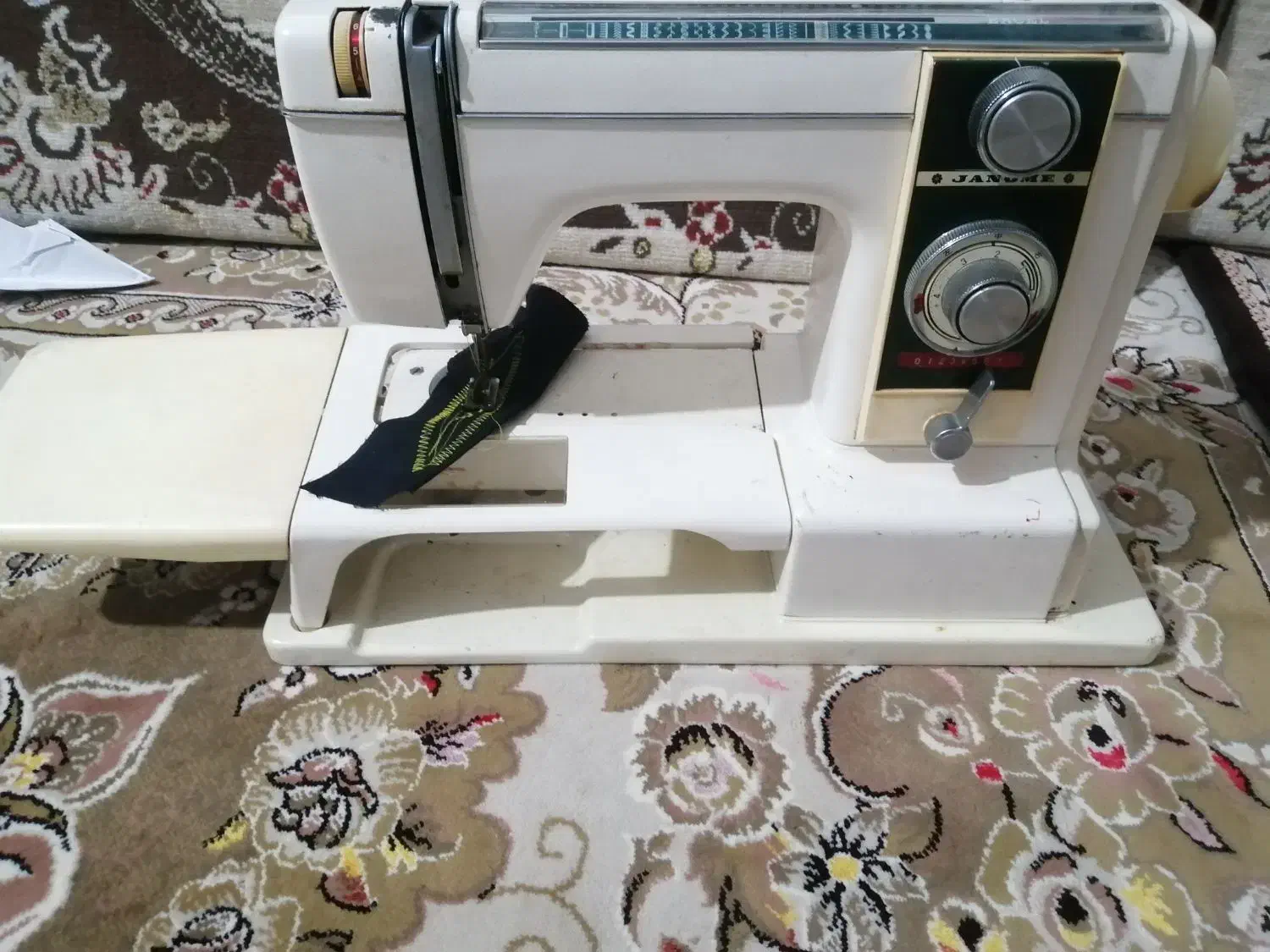 چرخ خیاطی ژانومه|چرخ خیاطی و ریسندگی|دشتابی, |دیوار