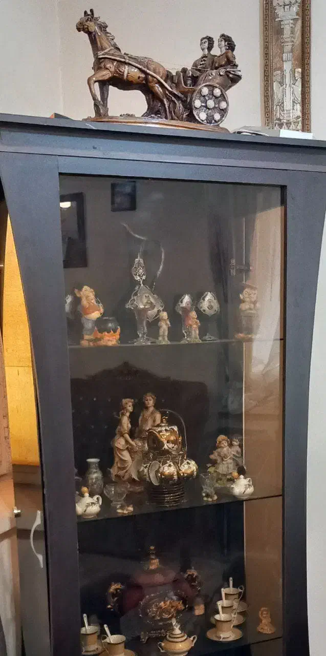 مبلمان 7 نفره با میز و عسلی همراه با بوفه|مبلمان خانگی و میز عسلی|بندرعباس, |دیوار