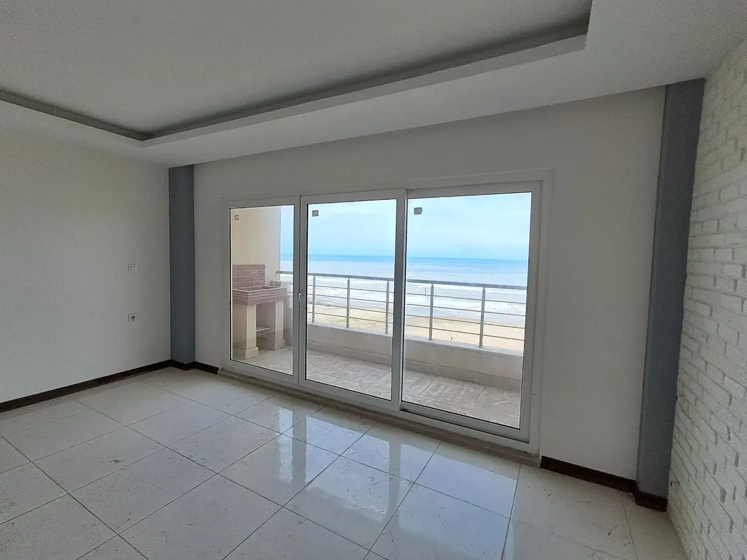 آپارتمان پلاک یک دریا در برج لوکس خط دریا سرخرود|اجارهٔ آپارتمان|سرخرود, |دیوار