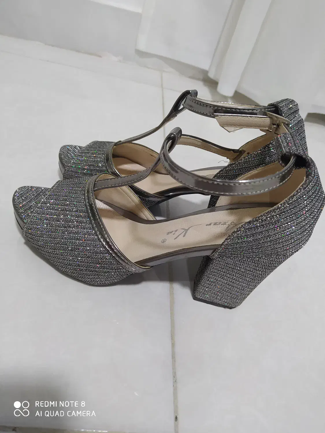 کفش|کیف، کفش، کمربند|بوکان, |دیوار