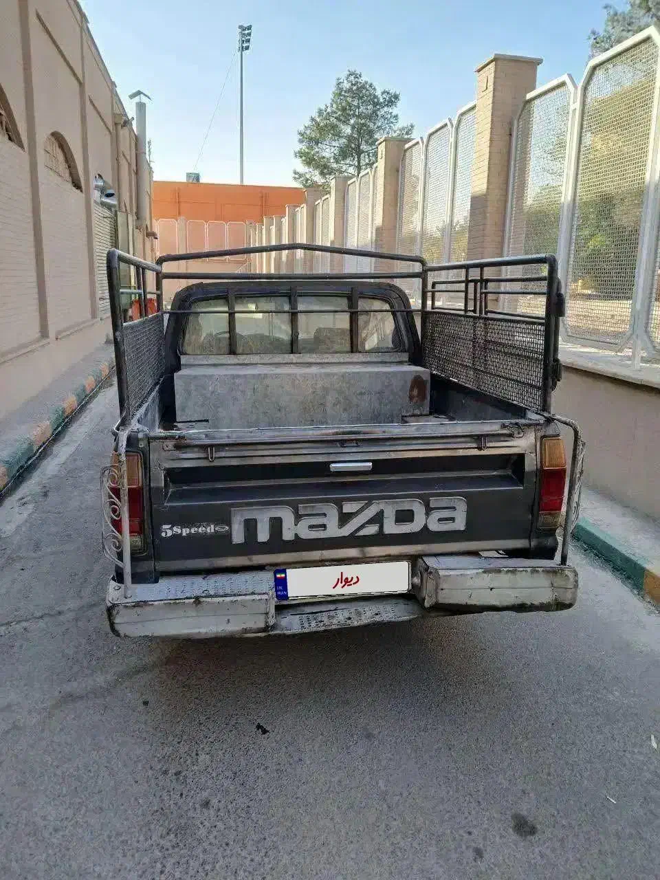 مزدا دوکابین ۱۶۰۰|خودرو سواری و وانت|اصفهان, شهرک شهید منتظری|دیوار
