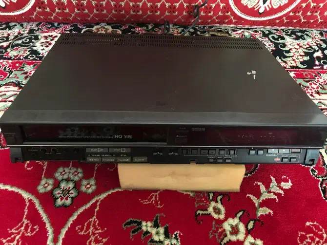 Vhs هیتاچی|پخش‌کننده DVD و ویدیو|قم, علی آباد سعدگان|دیوار