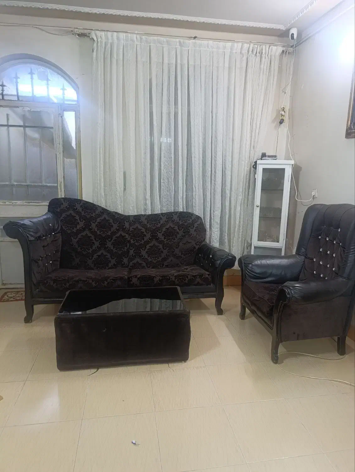 مبل سالم|مبلمان خانگی و میز عسلی|نیشابور, میدان حافظ|دیوار