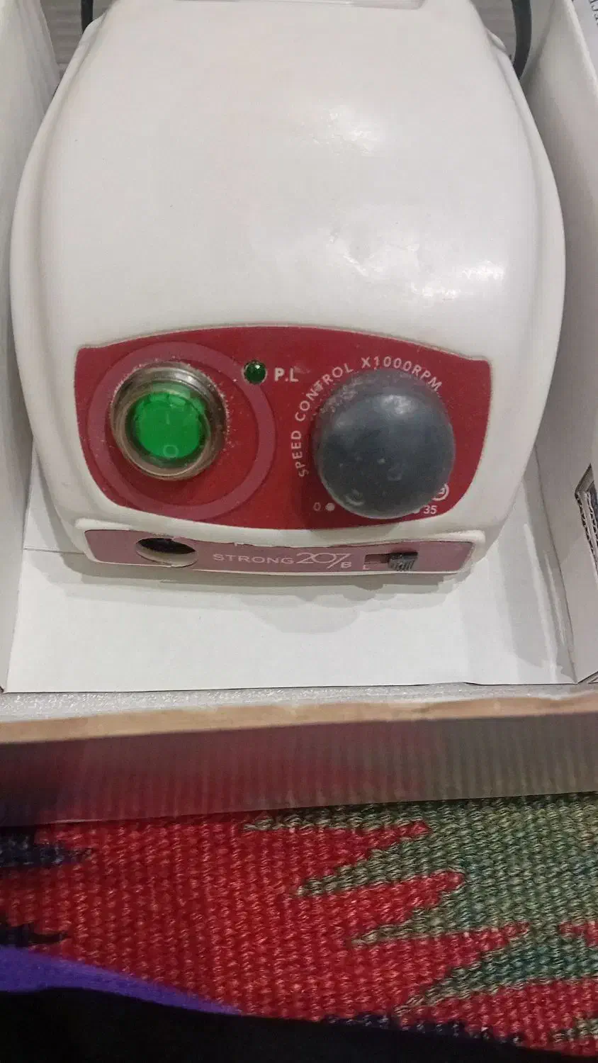 دستگاه ناخن|آرایشگاه و سالن‌های زیبایی|جوادآباد, |دیوار