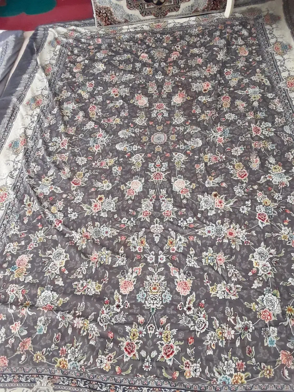 ۲عدد رو فرشی در حد نو|روفرشی|تویسرکان, |دیوار