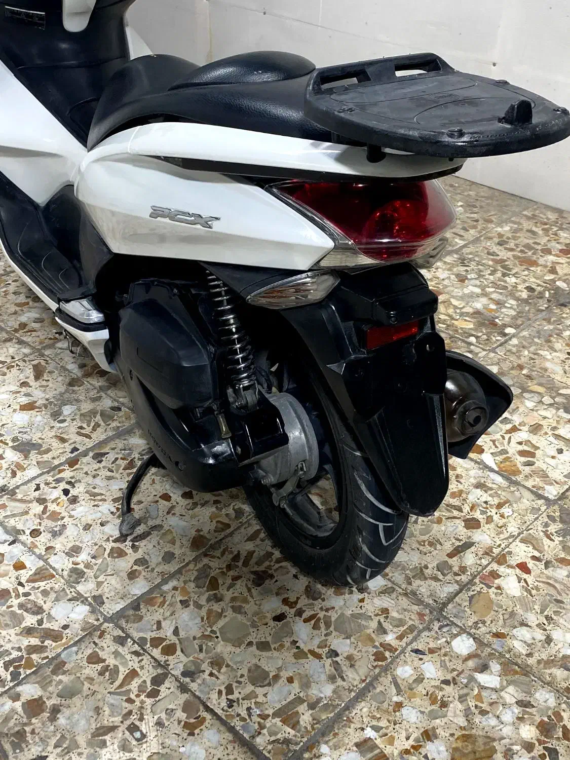 فروش اسکوتر هوندا pcx وارداتی مدل 2013|موتورسیکلت|دوگنبدان, |دیوار