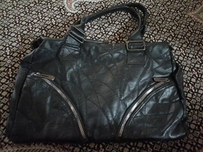 کیف هر دوشون سالم در حد نو هستم|کیف، کفش، کمربند|بروجرد, |دیوار