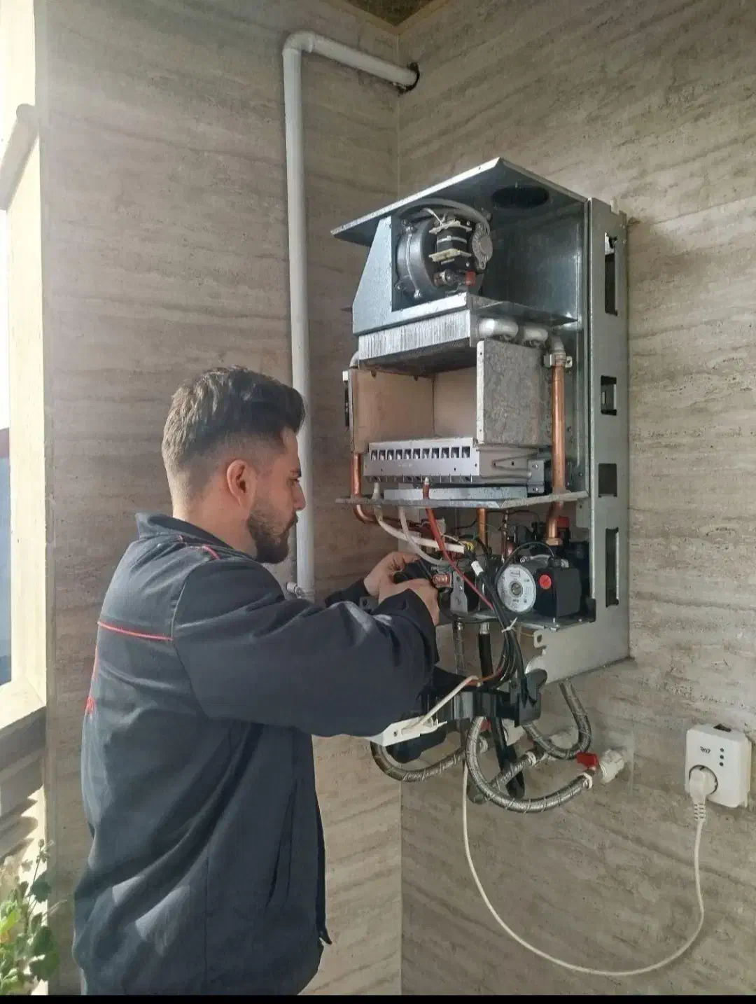 نصاب پکیج و تعمیرات تخصصی پکیج|خدمات پیشه و مهارت|زاهدان, |دیوار