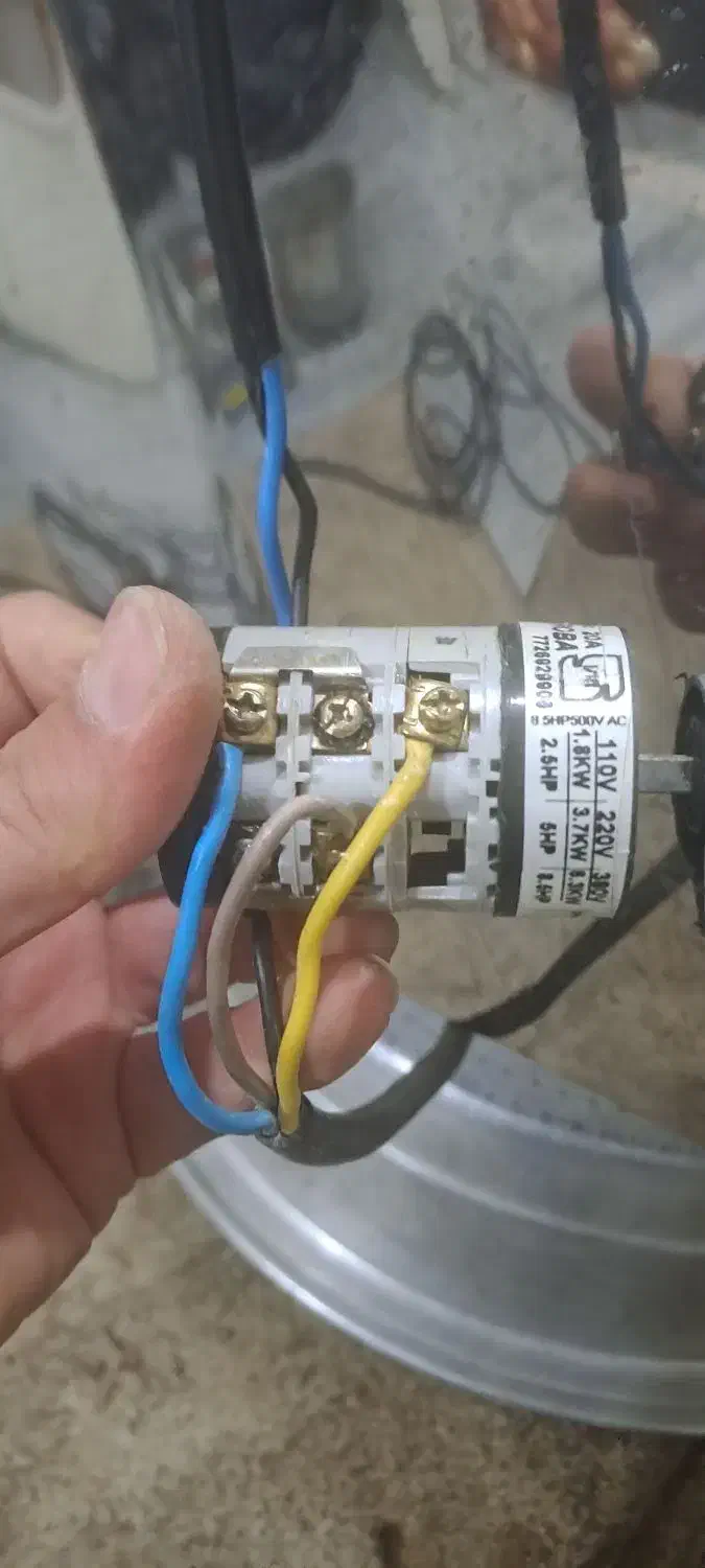 برقکار ی ، لوله کشی آب  ، تعمیر یخچال لباسشویی|خدمات پیشه و مهارت|یزد, |دیوار