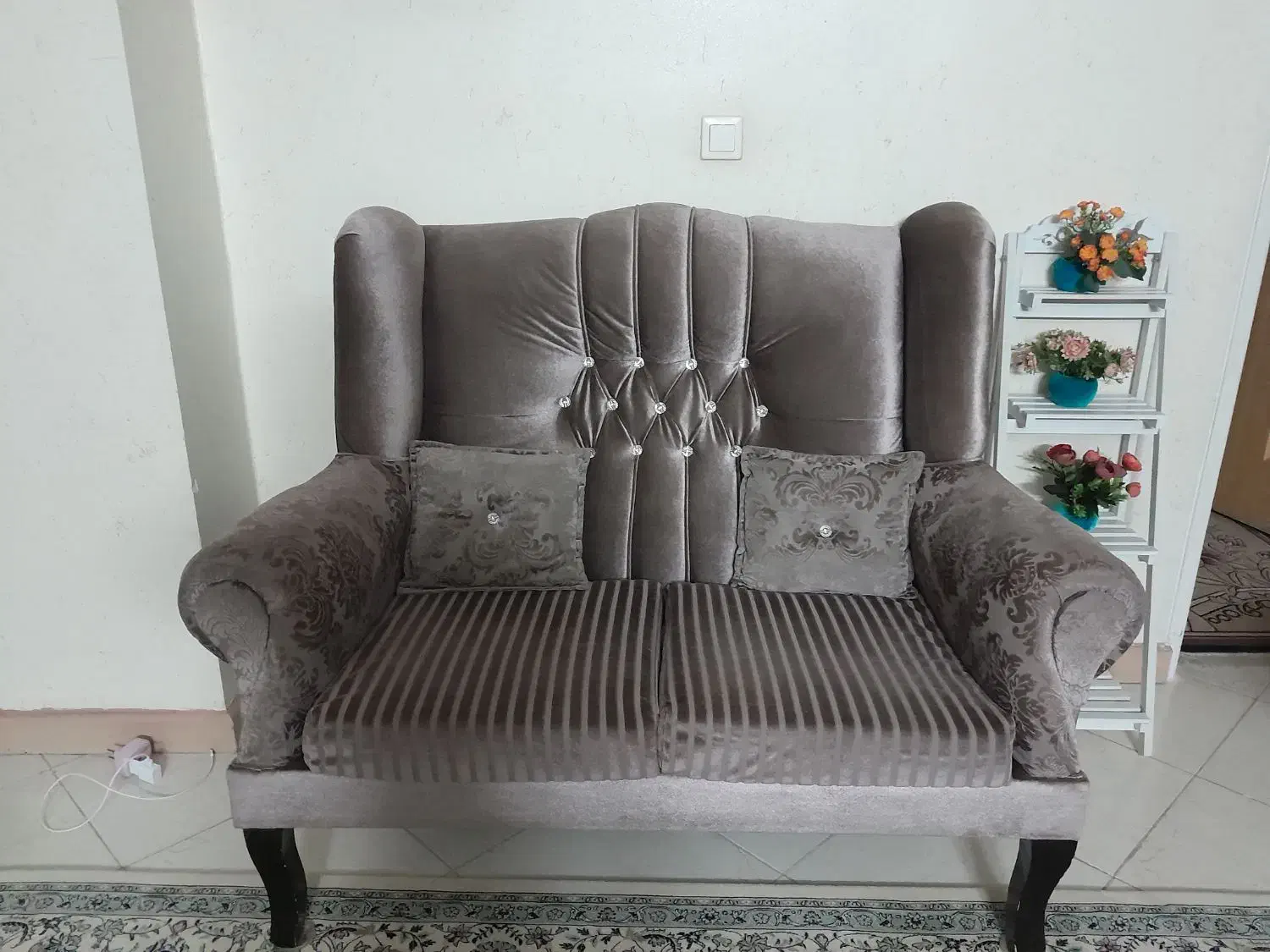 مبلمان|مبلمان خانگی و میز عسلی|اصفهان, ارغوانیه|دیوار