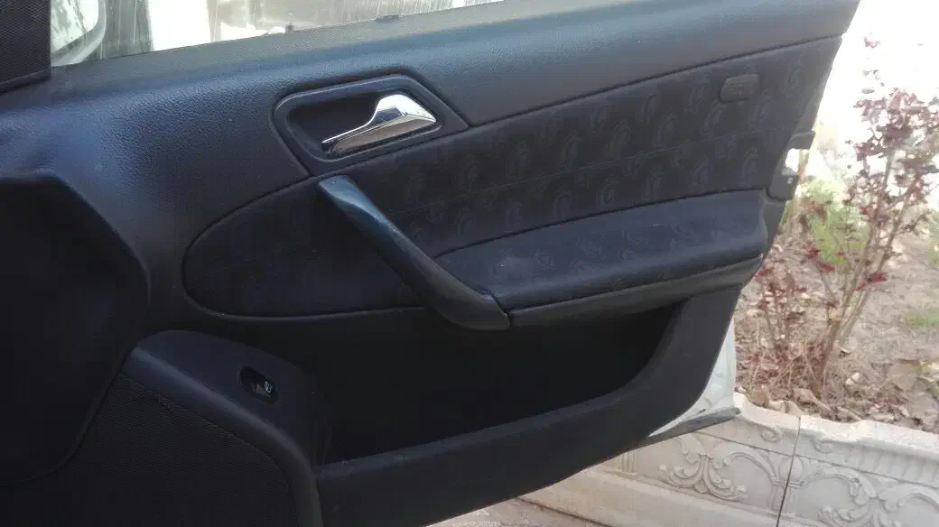 بنز c240|خودرو سواری و وانت|تهران, دکتر هوشیار|دیوار