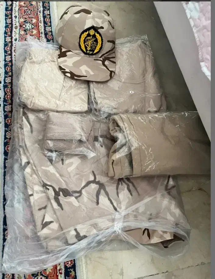 لباس سربازی نو|لباس|تاکستان, |دیوار