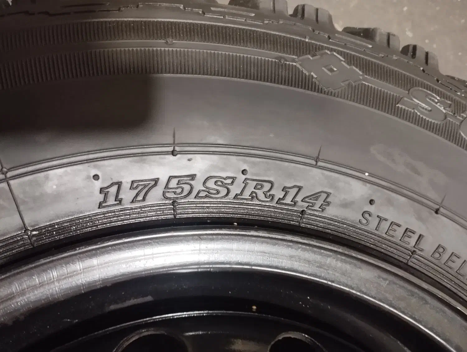 لاستیک یخ شکن|قطعات یدکی و لوازم جانبی|تهران, کن|دیوار