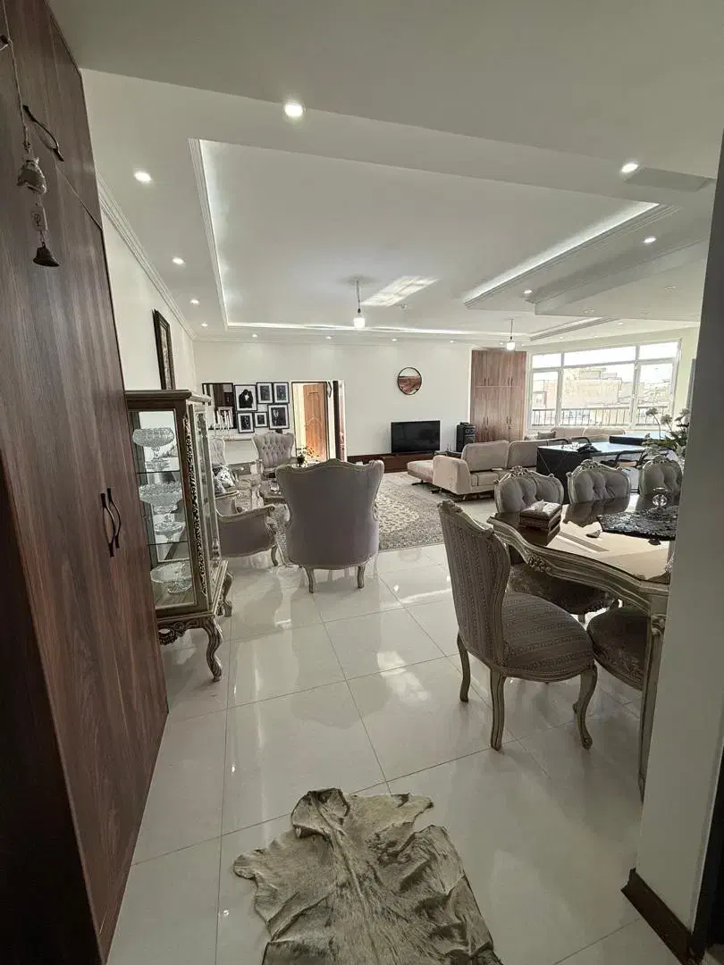 ۱۳۰متر / سه خواب / نقشه مهندسی دلباز / فول امکانات|فروش آپارتمان|تهران, حر|دیوار