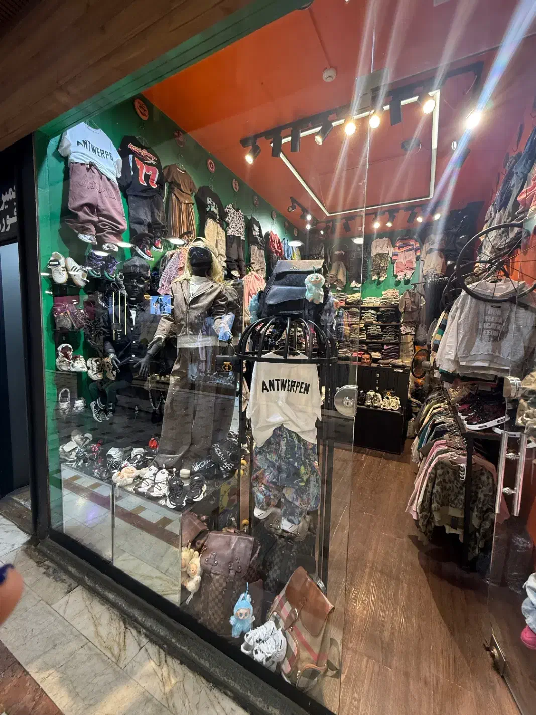 استخدام فروشنده|استخدام خدمات فروشگاه و رستوران|تهران, تهرانپارس شرقی|دیوار