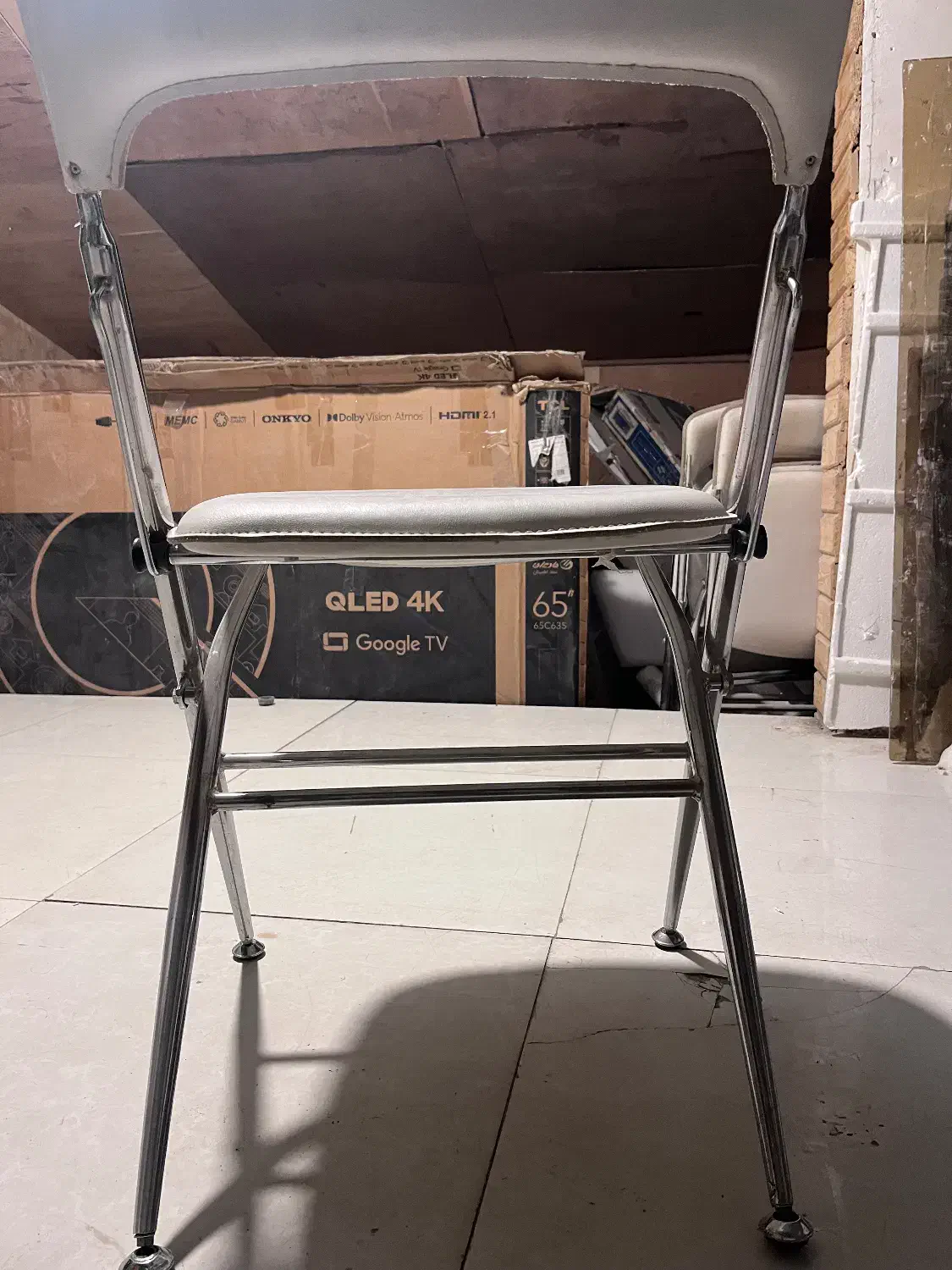 صندلی تاشو|صندلی و نیمکت|مشهد, آبکوه|دیوار