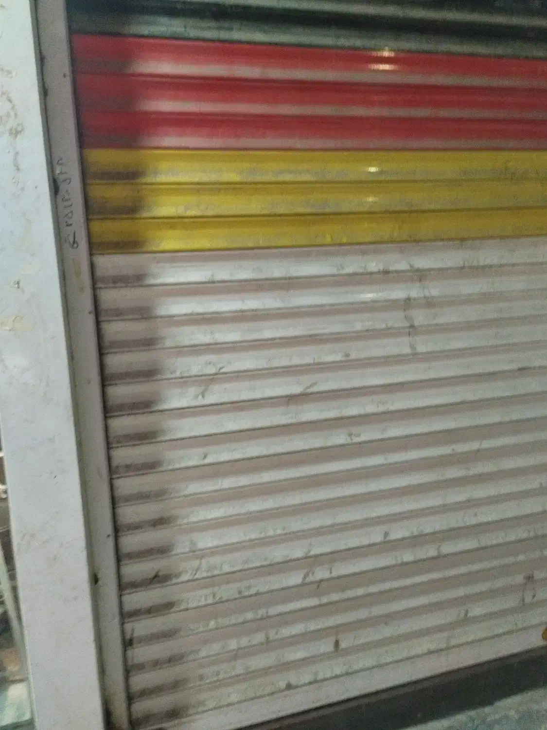 مغازه خیابان جعفری ،نزدیک میدان جهت اجاره|اجارهٔ مغازه و غرفه|بروجرد, |دیوار