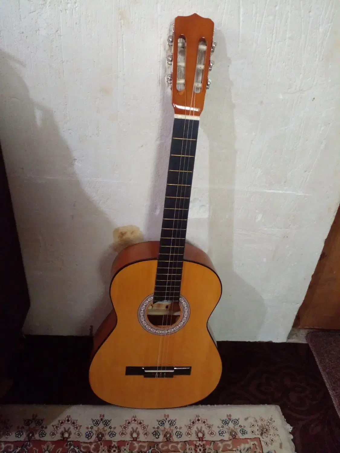 گیتار یاماها مدل c80|گیتار، بیس، امپلیفایر|رودسر, |دیوار