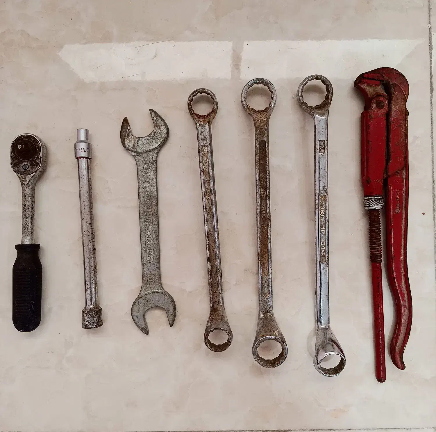 ابزار|ابزارآلات|رشت, شهرک قدس|دیوار