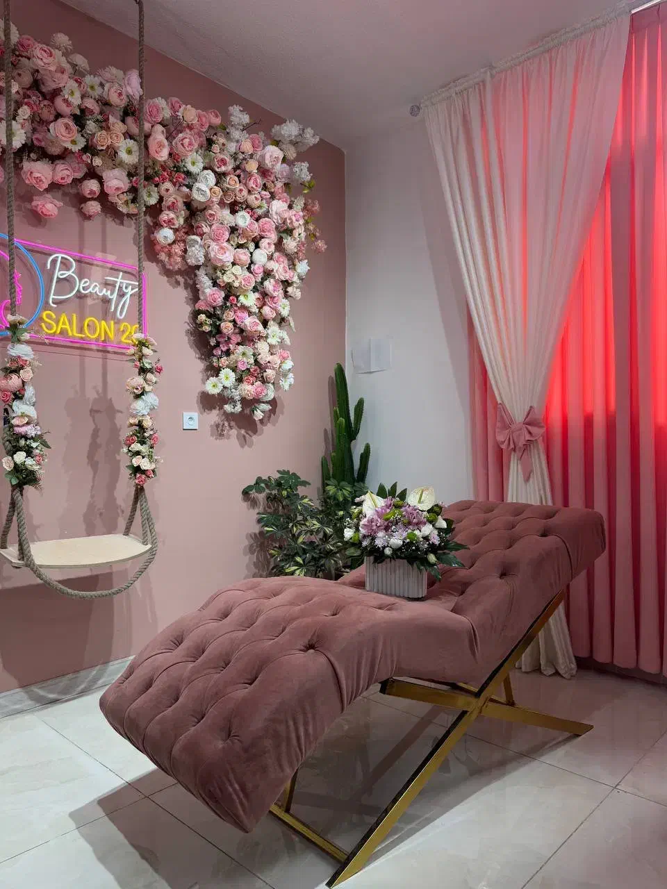 اجاره لاین سالن زیبایی|خدمات آرایشگری و زیبایی|شاهرود, |دیوار