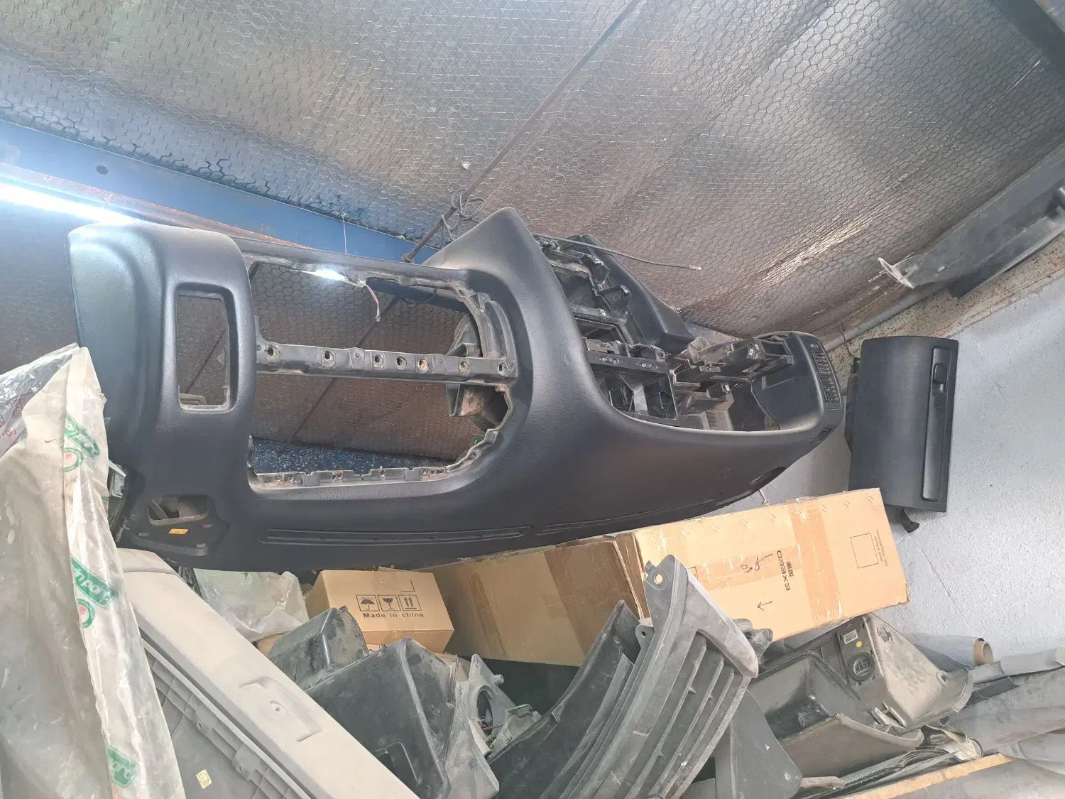 داشبورد ..زانتیا وپارس|قطعات یدکی و لوازم جانبی|شیراز, یخ سازی|دیوار