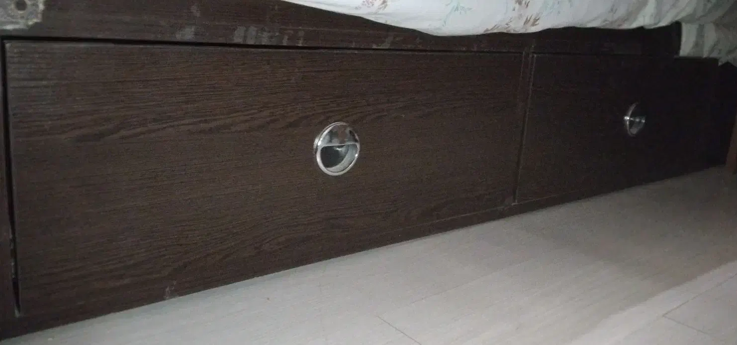 تخت تک نفره چوبی با ۴ کشو/ عدد تخت تک نفره فلزی|تخت و سرویس خواب|تهران, ائمه اطهار|دیوار